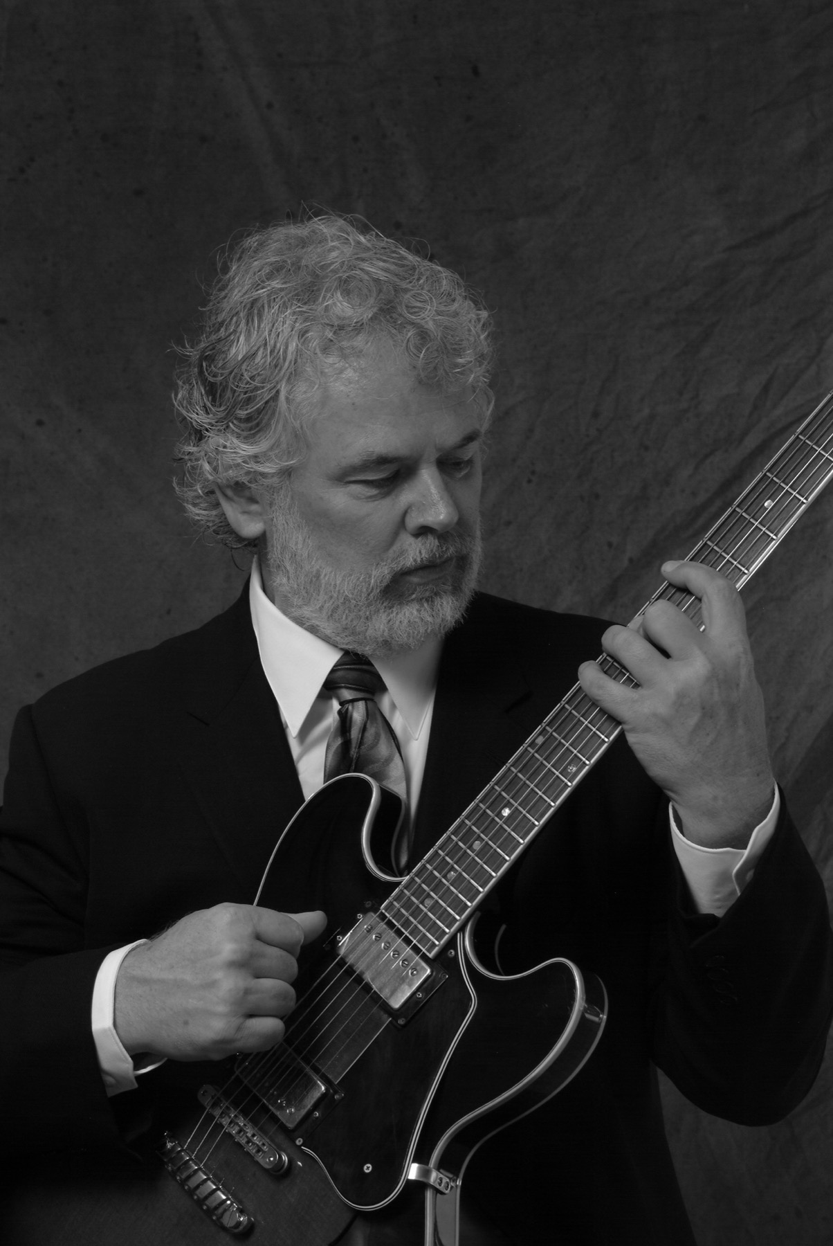 Lonnie in black and white